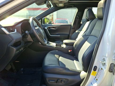Certified 2021 Toyota RAV4 XSE AWD/4WD image 14