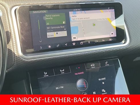 Used 2018 Land Rover Range Rover Velar R-Dynamic SE AWD/4WD image 32
