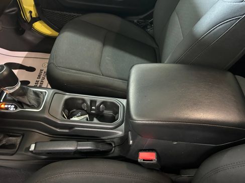 Certified 2023 Jeep Wrangler Unlimited Sport AWD/4WD image 21