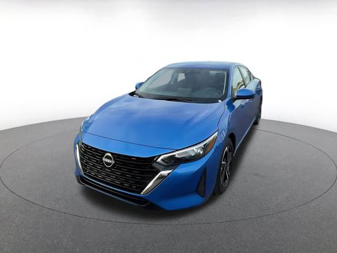 Used 2025 Nissan Sentra SV image 7