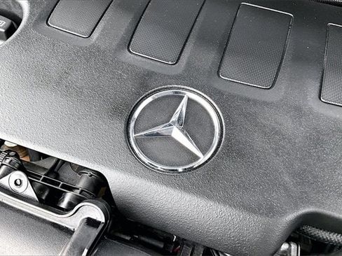 Certified 2023 Mercedes-Benz GLA 250 4MATIC image 34