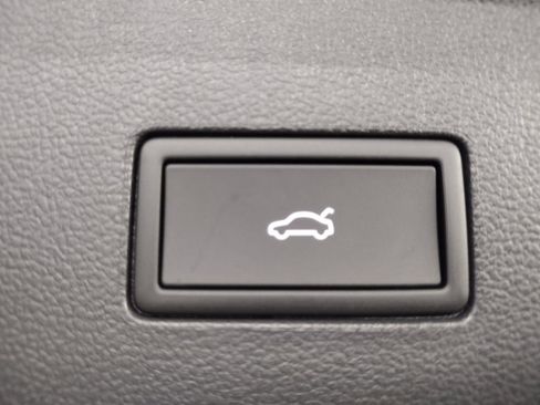 New 2026 Volkswagen Atlas SEL Premium R-Line image 23