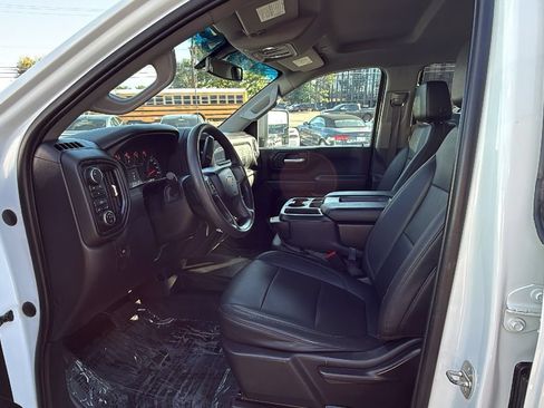 Used 2023 Chevrolet Silverado 2500 W/T w/ WT Convenience Package AWD/4WD image 10