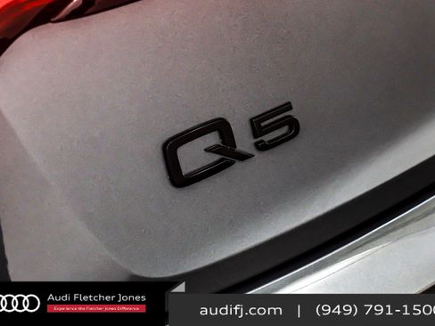 Used 2024 Audi Q5 2.0T Prestige w/ Prestige Package image 10