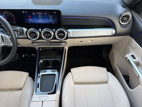 Certified 2026 Mercedes-Benz GLB 250 4MATIC image 31