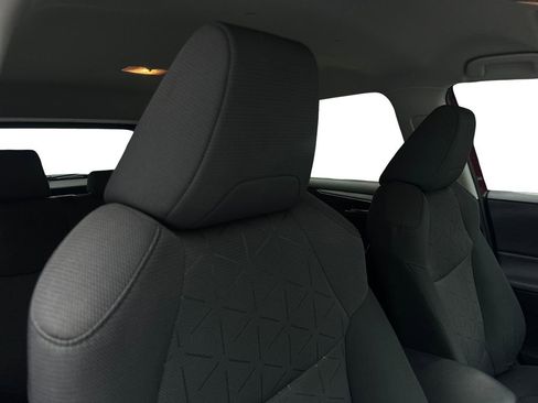 Used 2021 Toyota RAV4 XLE image 46