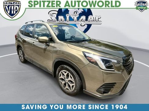 Used 2023 Subaru Forester Premium AWD/4WD image 1