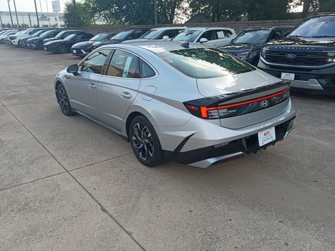 Used 2025 Hyundai Sonata SEL FWD image 8