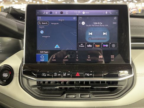 Used 2025 Jeep Compass Limited w/ Elite Group image 22