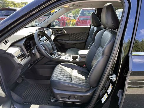 Used 2024 Mitsubishi Outlander SEL AWD/4WD image 12
