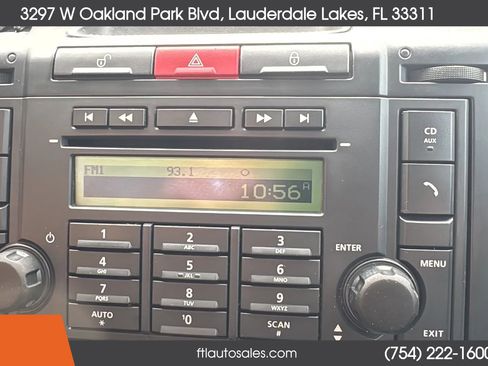 Used 2011 Land Rover LR2 HSE image 66