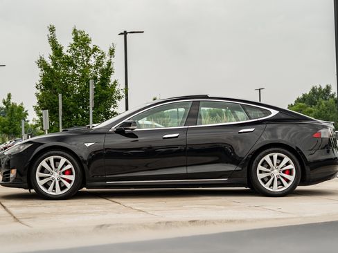 Used 2015 Tesla Model S P90D AWD/4WD image 6