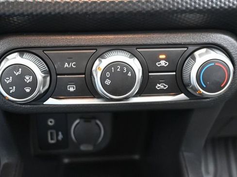 Used 2024 Nissan Kicks S FWD image 21