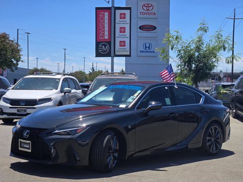 Used 2025 Lexus IS 300 F Sport RWD image 3