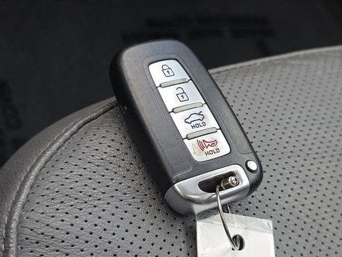 Used 2012 Hyundai Sonata Hybrid w/ Leather Pkg FWD image 28