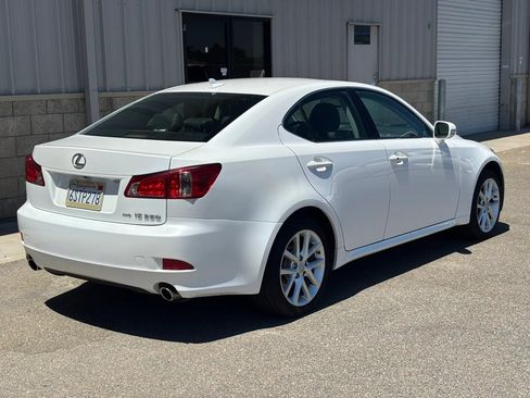 Used 2011 Lexus IS 350 AWD w/ Luxury Plus Value Edition image 3
