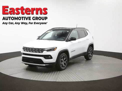 Used 2025 Jeep Compass Limited AWD/4WD image 55