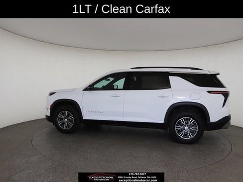 Used 2025 Chevrolet Traverse LT w/ Driver Confidence Package FWD image 8
