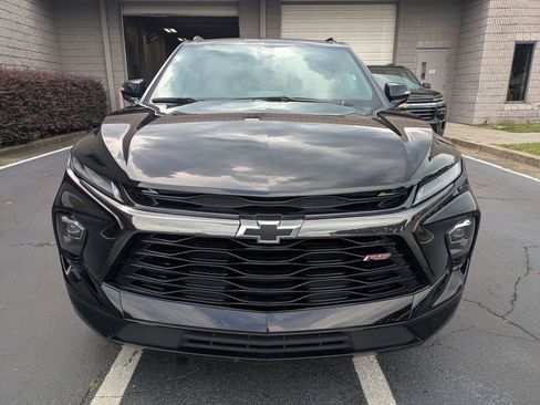 Used 2025 Chevrolet Blazer RS FWD image 2