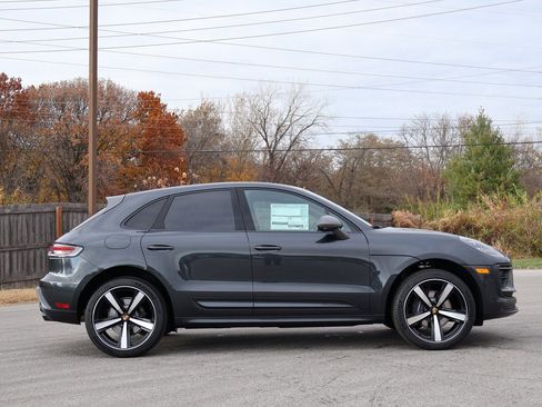 New 2026 Porsche Macan image 9