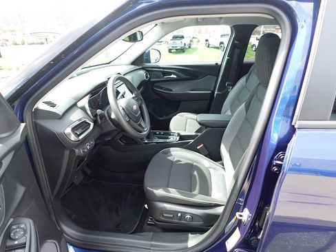 Used 2023 Chevrolet TrailBlazer LT w/ Convenience Package image 12