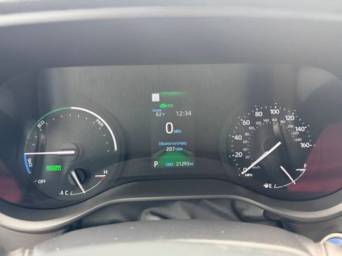 Used 2023 Toyota Sienna XLE AWD/4WD image 16