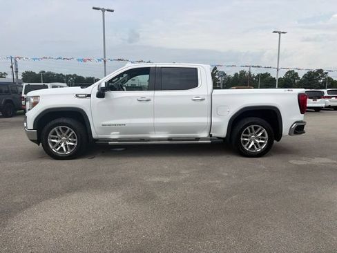 Used 2022 GMC Sierra 1500 SLT w/ SLT Premium Package AWD/4WD image 2