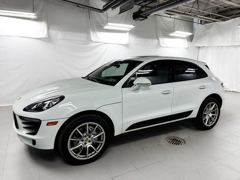 Used 2017 Porsche Macan S image 3