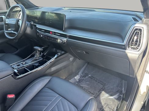 Used 2026 Kia Sorento SX Prestige image 12