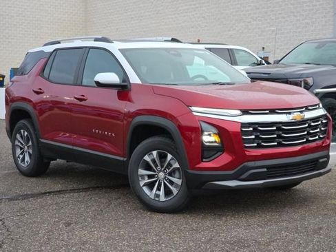 New 2026 Chevrolet Equinox LT w/ Convenience Package II AWD/4WD image 2