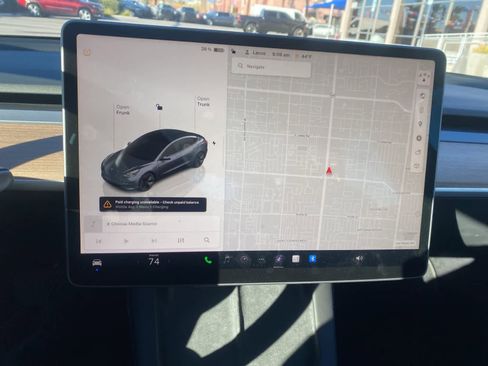 Used 2022 Tesla Model 3 image 15
