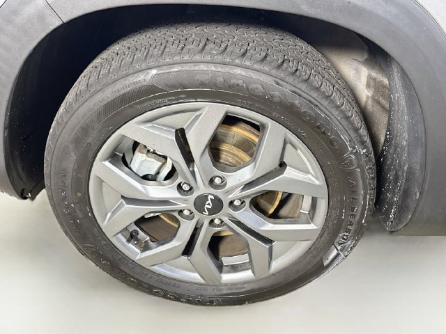 Used 2024 Kia Seltos S AWD/4WD image 37