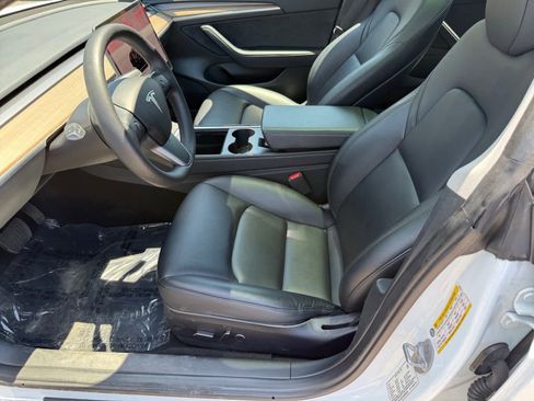 Used 2023 Tesla Model 3 Standard Range RWD image 10