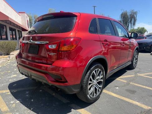 Used 2018 Mitsubishi Outlander Sport ES FWD image 3