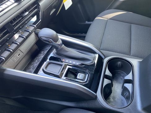 Used 2026 Chevrolet Colorado LT image 29