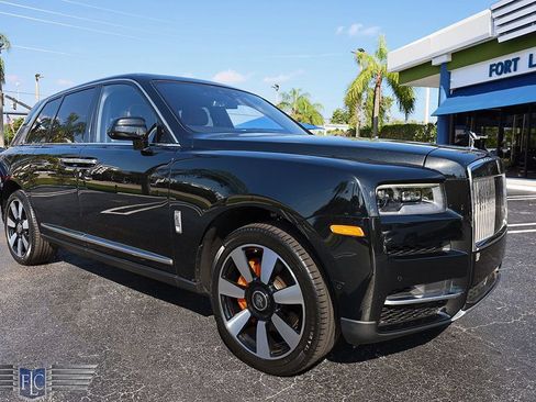Used 2022 Rolls-Royce Cullinan AWD/4WD image 38