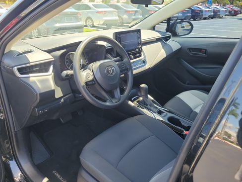 Used 2022 Toyota Corolla LE FWD image 19