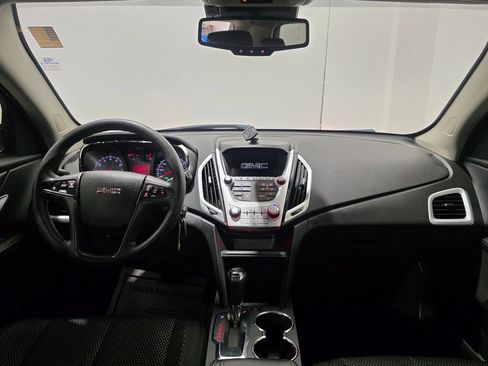 Used 2017 GMC Terrain SLE image 2