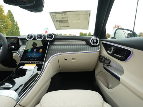 New 2026 Mercedes-Benz GLC 300 4MATIC image 24