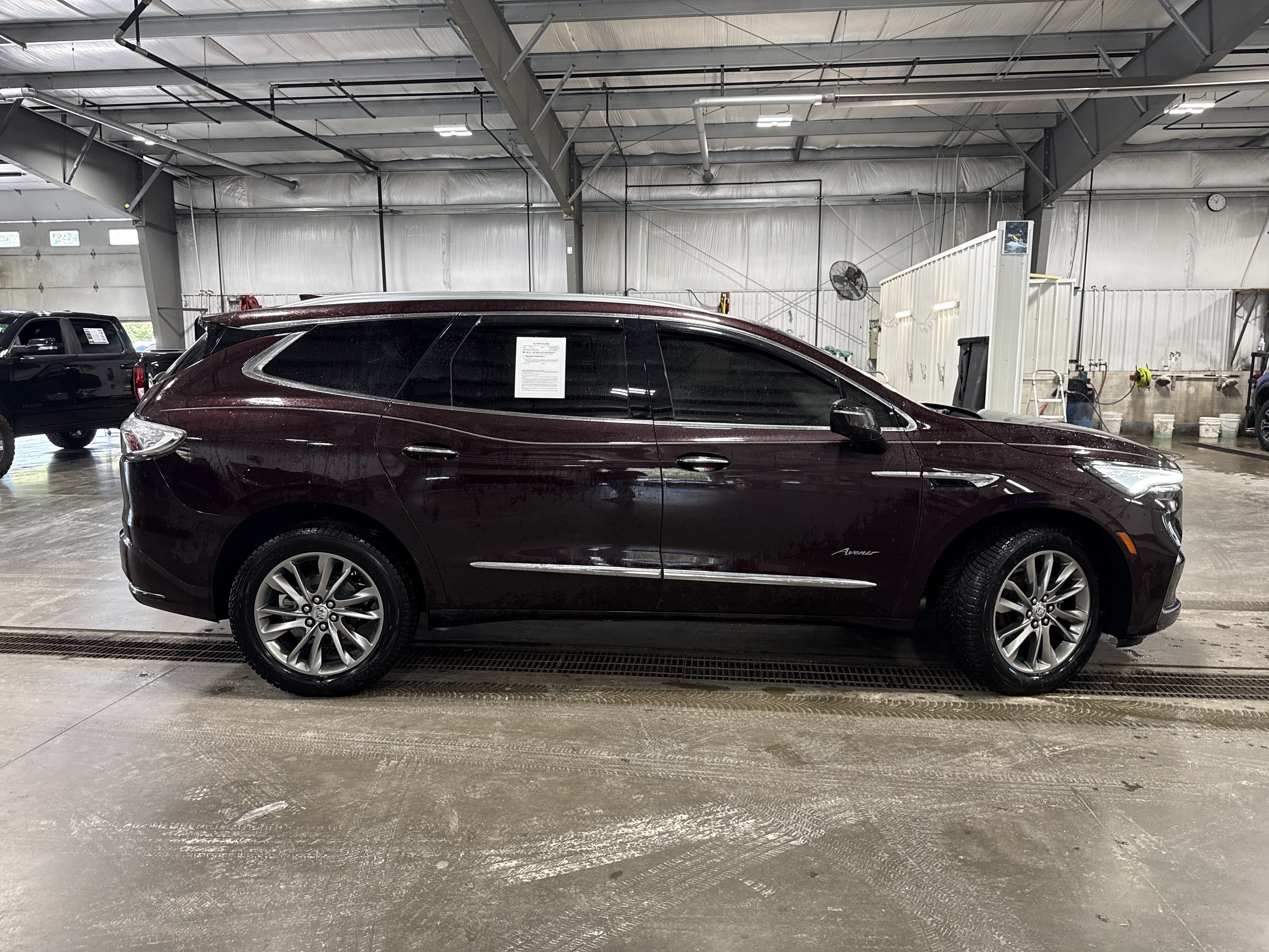 Used 2024 Buick Enclave Avenir w/ Avenir Technology Package AWD/4WD image 2