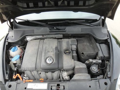Used 2012 Volkswagen Beetle 2.5 image 14