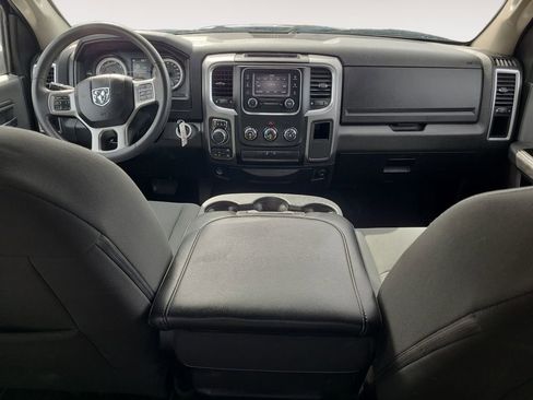 Used 2021 RAM 1500 Classic SLT AWD/4WD image 10