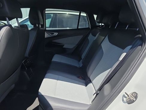 Certified 2023 Volkswagen ID.4 Pro RWD image 9