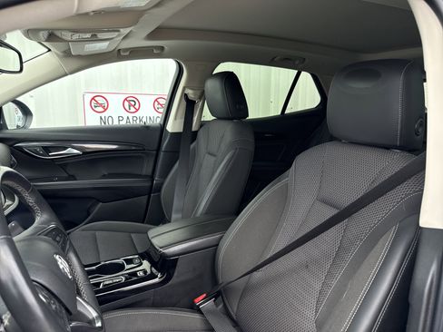 Used 2022 Buick Envision Preferred image 10