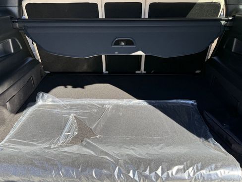 New 2026 Mercedes-Benz GLB 250 image 29