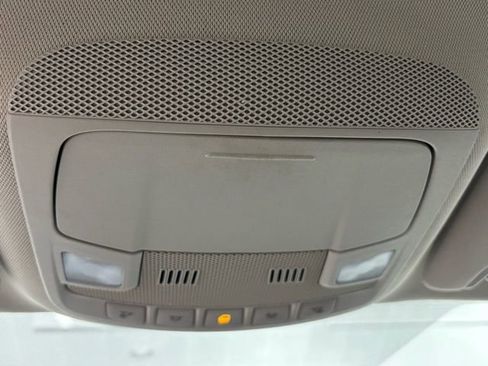 Used 2015 Ford Fusion SE image 27