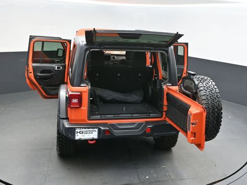 Used 2018 Jeep Wrangler Unlimited Rubicon image 50