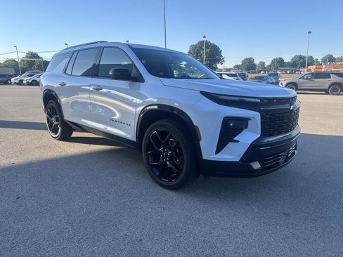 New 2026 Chevrolet Traverse RS FWD image 9