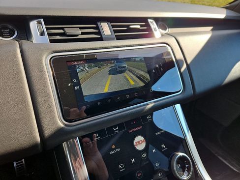 Used 2021 Land Rover Range Rover Sport HSE Silver Edition image 23