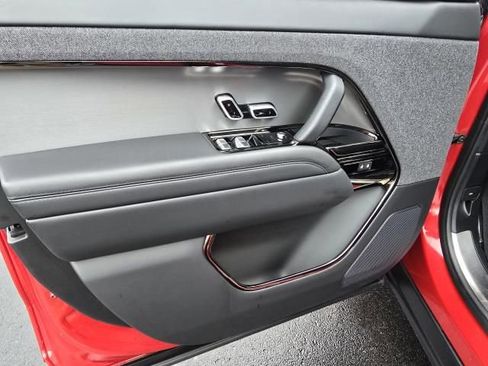 Used 2024 Land Rover Range Rover Sport Dynamic SE image 20